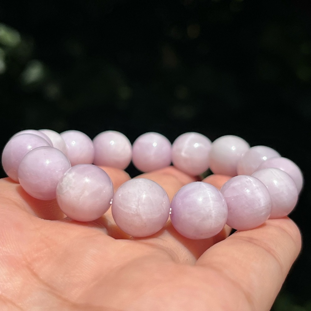 12mm Flashy high grade kunzite‎ bracelet
